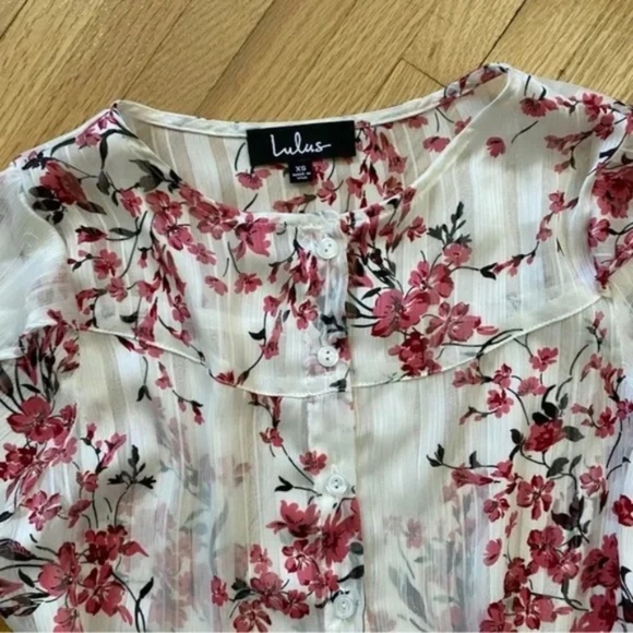 Lulus Tender Love White Floral Print Ruffled Sleeve Button-Up Blouse Size XS - Picture 3 of 12